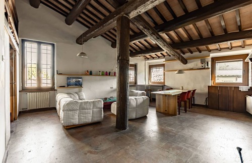 Old Town Apartment | Historic Perugia Apartment with Rooftop Views