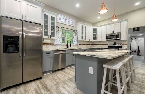 Winter Haven House | Historic, private, updated, 5 Bedroom Plantation Home, lake, fishing, leasuren