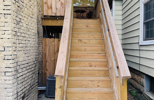 Marion Apartment | Historic Prohibition Home 2 Bedroom Apartmentn