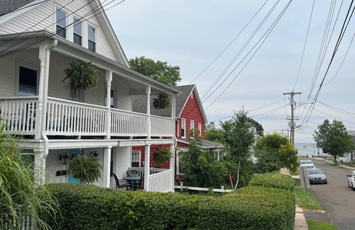 West Haven Apartment | Historic Prospect Beach House - 1 minute walk to Beach