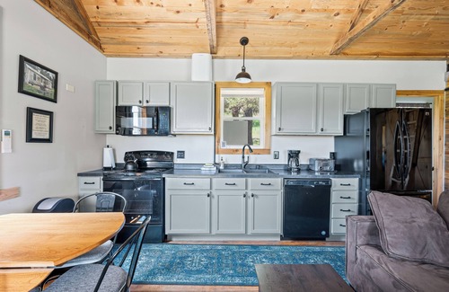 Nemo Cabin | Historic Ranger Station in the heart of Nemo, SD