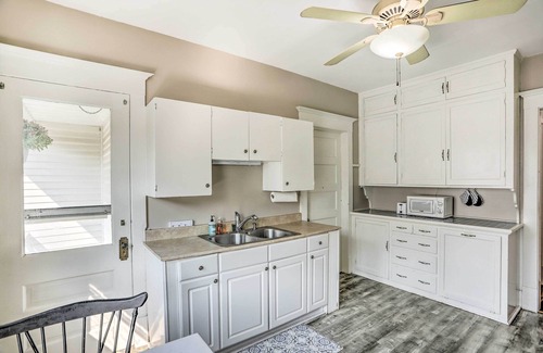 Downtown Toledo Condo | Historic Regal Retreat ~ 2 Mi to Dtwn Toledo!