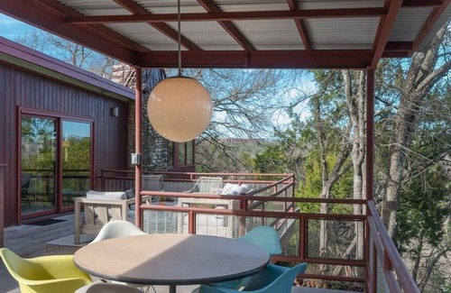 Barton Heights House | Historic Retreat | Barton Springs, Zilker Park