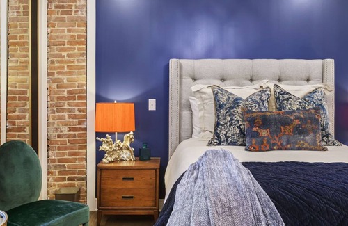 Parkville Apartment | ✰Historic Retreat✰ on Charming Main Street