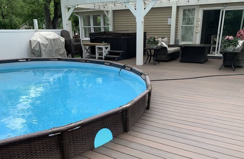 Lakeland House | Historic Rose Cottage- pool, hot tub, treehouse, beach!