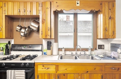 Sea Breeze House | Historic Sea Breeze Getaway Steps to Lake Ontario!