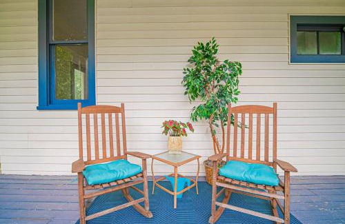Marietta Apartment | Historic Tate House Apartment by Marietta Square