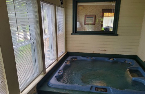 Bryant Pond House | Historic Victorian home sleeps up to 30 guests!