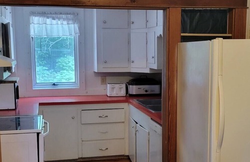 Bryant Pond House | Historic Victorian home sleeps up to 30 guests!