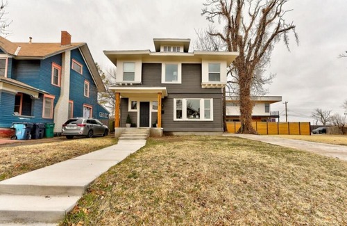 Central Oklahoma City Villa | Historic Villa + 1min from Plaza District + Hot Tub + Pool Table + Friendly