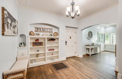 Woodland Apartment | Historic Woodland Escape with Patio and Fire Pit!