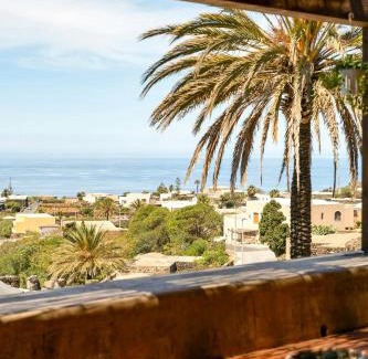Pantelleria House | Historical Dammuso With Pool In Pantelleria