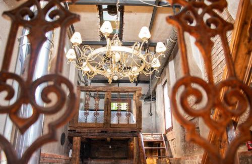 Loerrach Apartment | Historisches Stellwerk mit Garten in bester Innenstadtlage & Boxspringbetten nahe der Schweizer Grenze