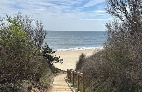 Montauk Cottage | Hither Hills 2BR Montauk Cottage - walk to beach!