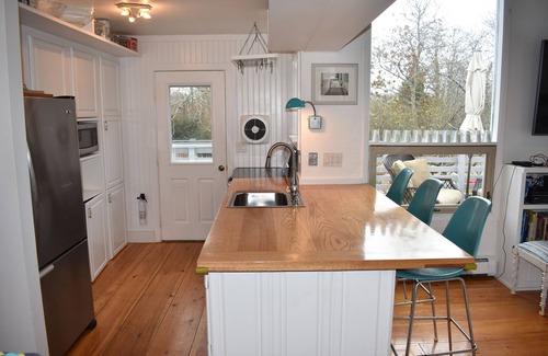 Montauk House | Hither Hills Beach Retreat; Walk to Ocean Beach & Town; Pool; Jacuzzi; Kid Ready
