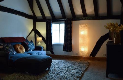 Abingdon House | Hive Mews