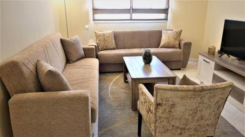 Hivernage Apartment | ☆HIVERNAGE☆ Charming , Spacious & Bright with Pool