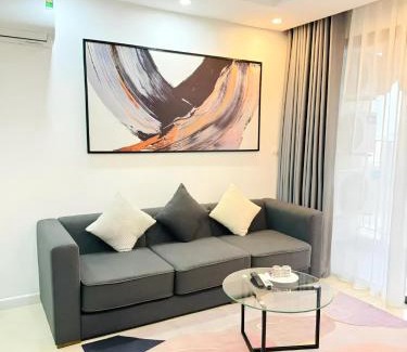 Trung Hoa Nhan Chinh Apartment | HN HKG Homes Vinhomes D'capitale Modern Residents