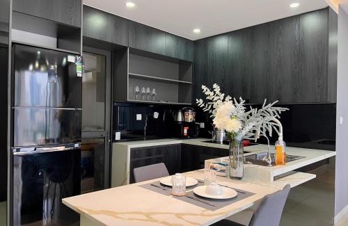 Trung Hoa Nhan Chinh Apartment | HN HKG Homes Vinhomes D'capitale Modern Residents
