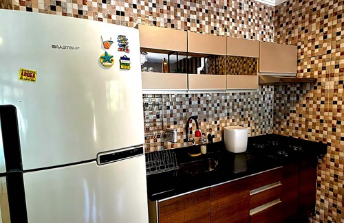 Itamambuca House | House 400 meters from Itamambuca beach and 200 from Riozinho. Exuberant nature.
