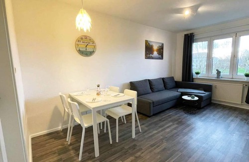 Groß Stieten Apartment | HÖ01 large apartment with dryer and washing machine