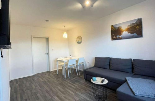 Groß Stieten Apartment | HÖ01 large apartment with dryer and washing machine