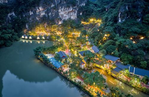 Hoa Lu Cabin | Hoang Minh Mountainside Villa