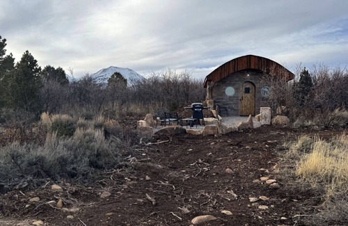 La Sal House | Hobbit Mountain Hideaway #1, Wolf Springs Ranch