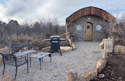 La Sal House | Hobbit Mountain Hideaway #1, Wolf Springs Ranch