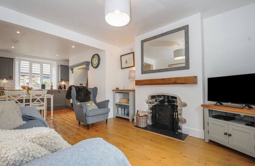 Sticklepath Cottage | HOBBS COTTAGE, pet friendly, with open fire in Sticklepath