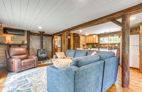 Laurelville House | Hocking Hills Social Distance Cabin with Hot Tub