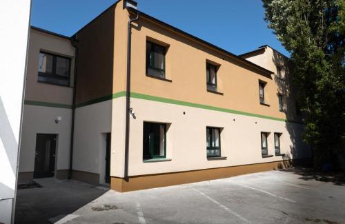 Senica Apartment | Hodváb Apartmánový Dom