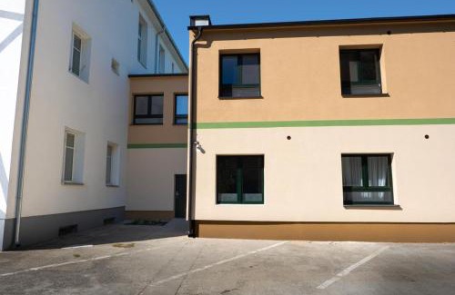 Senica Apartment | Hodváb Apartmánový Dom