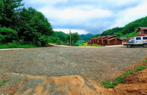 Hoengseong House | Hoengseong Nature Healing Pool Villa