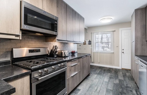 Schaumburg House | Hoffman Estates Rental