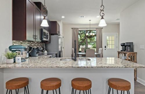 Point Venture House | Hogan Haven