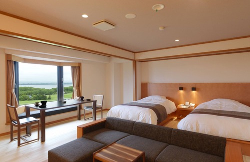Yobito Resort | HOKUTEN NO OKA Lake Abashiri Tsuruga Resort