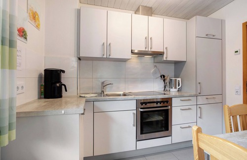 Feldberg House | Holiday Home 'Am Blumengässle' with Shared Garden, Balcony and Wi-Fi