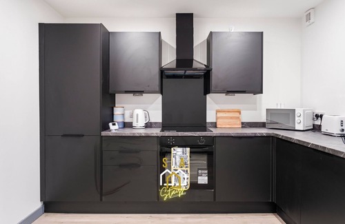 Central Aberdeen Apartment | Holburn Residence - SJA Stays - Modern 3 Bed