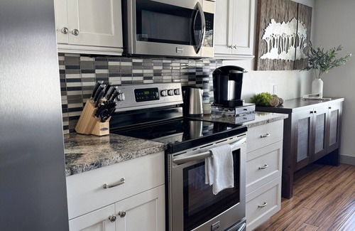 Escalante House | Hole in the Rock Inn - Newly remodeled for post adventure relaxation!