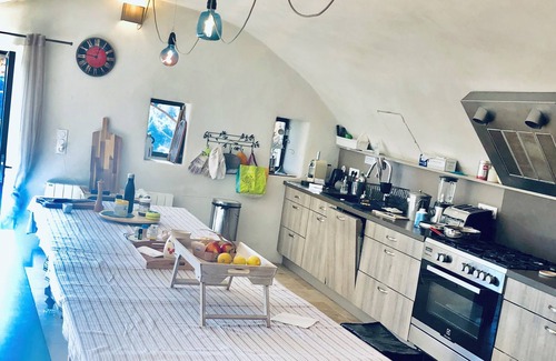 Saint-Ferreol-Trente-Pas House | Holiday Home 'Mas De Charme - Les Angelettes' with Mountain View, Pool and Wi-Fi