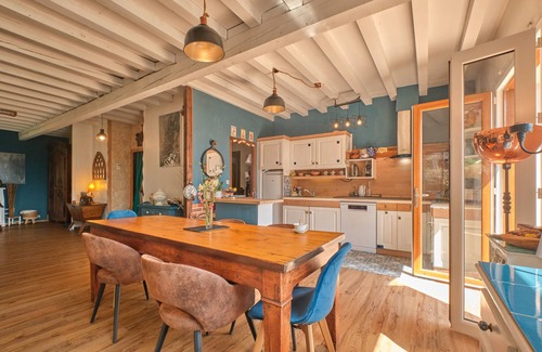 Saint-Vincent-de-Mercuze House | Holiday Home 'Saint Vincent De Mercuze' with Mountain View, Private Pool and Wi-Fi