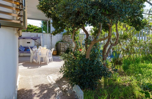 Torre Specchia Ruggeri House | Holiday Accommodation "Villa Tramontana 30 Metri Dal Mare" close to the beach