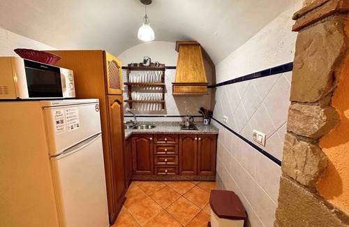 Benalua de Guadix Apartment | Holiday apartment with terrace