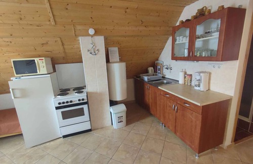 Balatonmariafurdo Apartment | Holiday apartment near to the beach with air conditioning