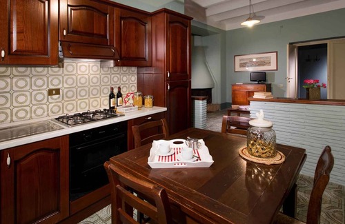 Citta della Pieve Apartment | Holiday apartment with fireplace and terrace