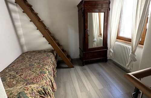 Castel del Piano Apartment | Holiday Apartment "A Casa Da Nonna Elisa" with Wi-Fi
