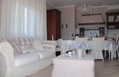 Montecarlo Apartment | Holiday apartment mit Pool
