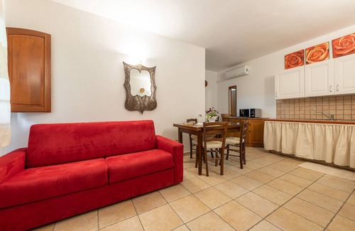 Sant'Anna Arresi Apartment | Holiday Apartment "Sa Domu de Dinu" with Wi-Fi, Terrace & Garden