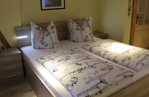 Jonsdorf Apartment | Holiday apartment Kurort Jonsdorf for 1 - 4 persons with 2 bedrooms - Holiday apartment in one or mu
